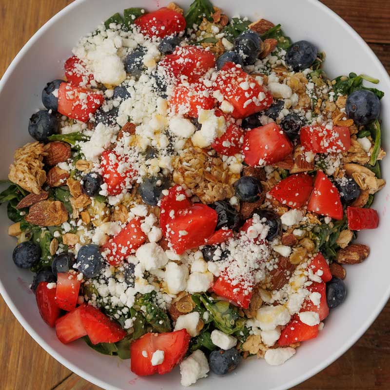 acai bowl glamour shot